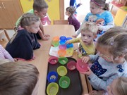 Pečeme ve školce - od zrníčka po rohlík